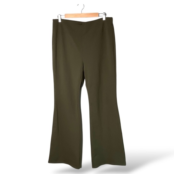 HALARA Olive Green Flare Leg Pull On Trousers Flat Front Back Pockets US Sz XL R - Picture 3 of 10